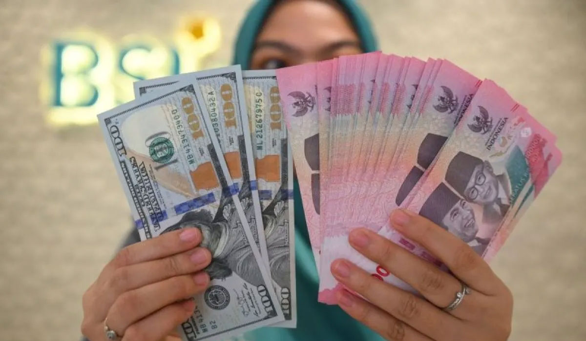 Rupiah Melemah, Investor Bersikap Hati-hati Menjelang Pidato Trump